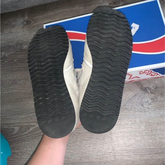 New balance sneakers - Picture 4 of 7